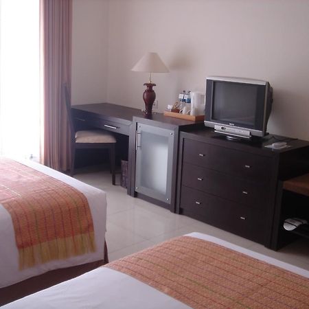 Town House Bukit Damai Indah Hotel Баликпапан Екстериор снимка